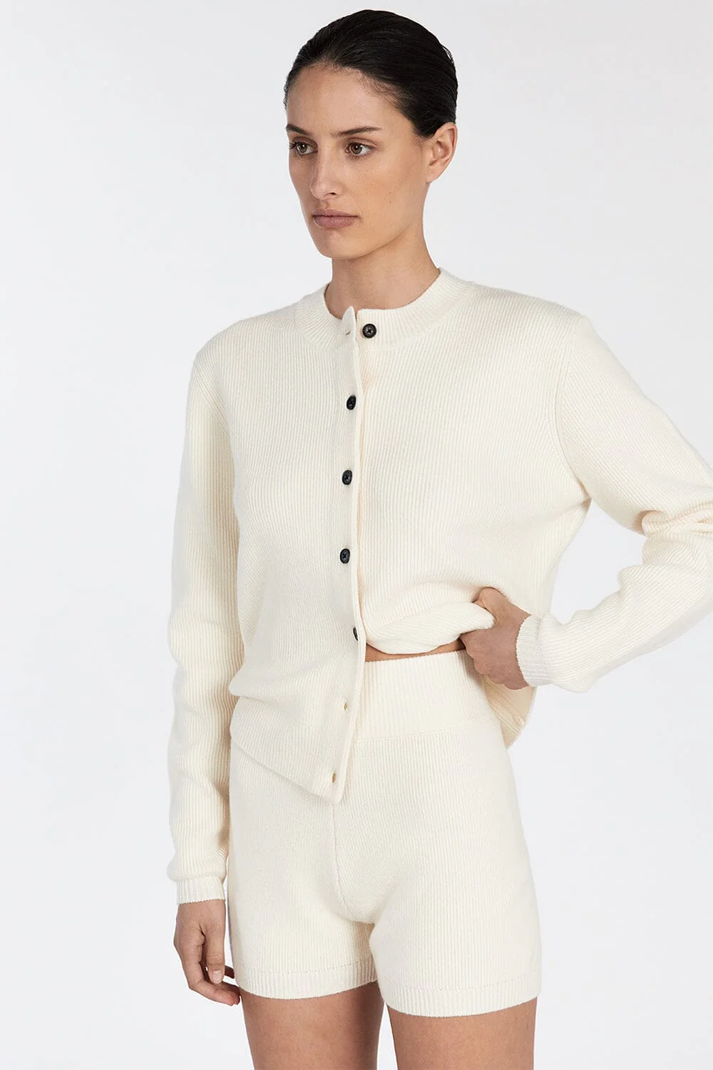 AXEL CREAM CASHMERE BLEND BOXER SHORT - Image 5