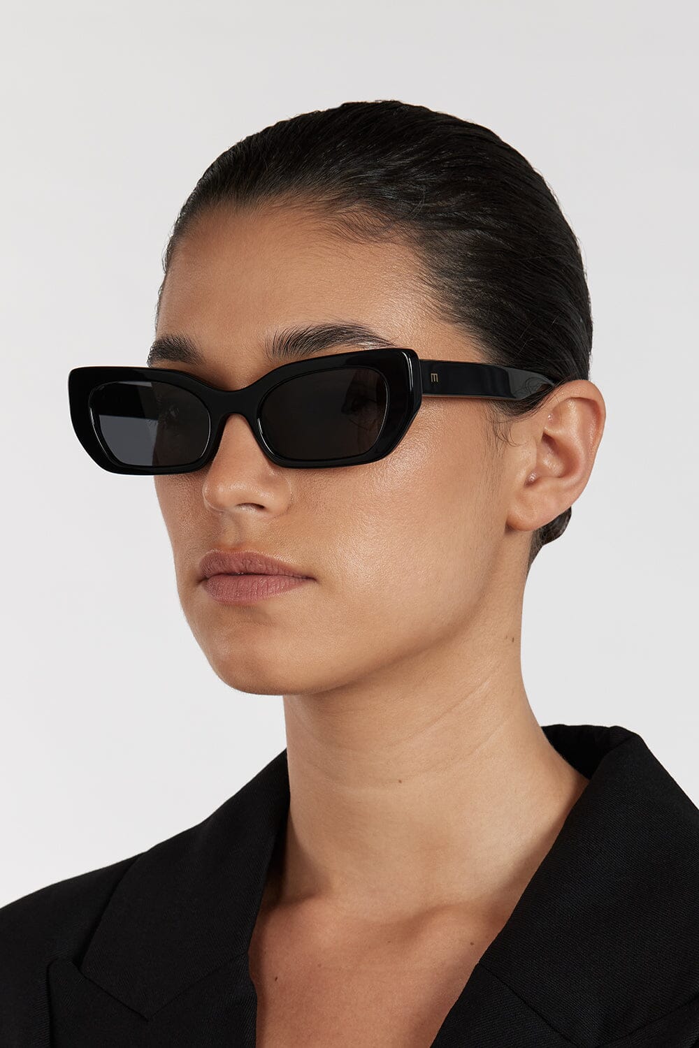 ELISA JOHNSON COOKIE IN GLOSS BLACK SUNGLASSES - Image 4