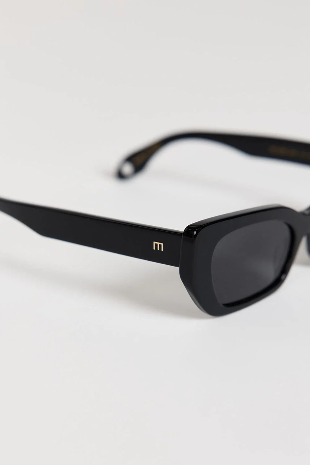 ELISA JOHNSON COOKIE IN GLOSS BLACK SUNGLASSES - Image 5