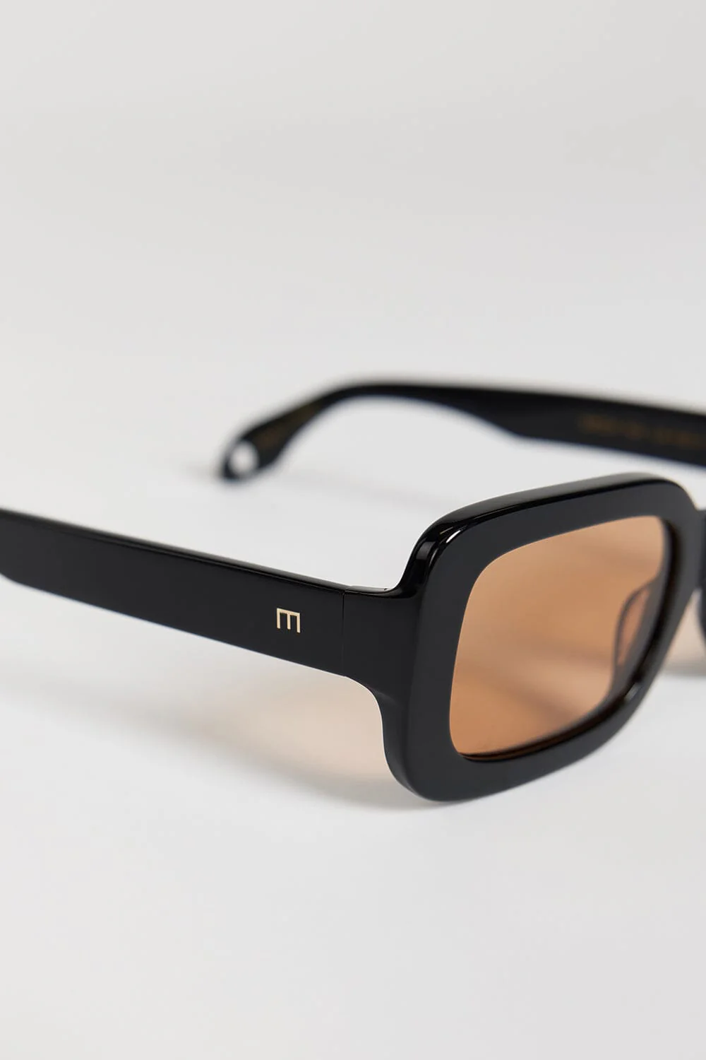 ELISA JOHNSON LEXI GLOSS BLACK LIGHT BROWN LENS SUNGLASSES - Image 6