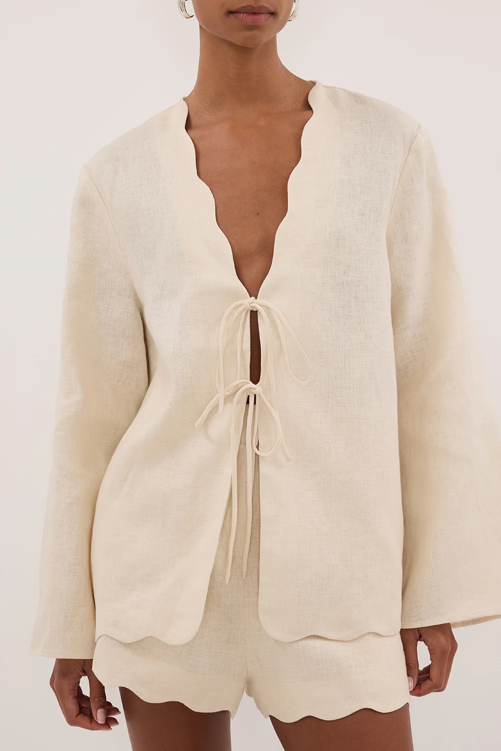 LELA SANDSTONE LONG SLEEVE LINEN TOP - Image 5