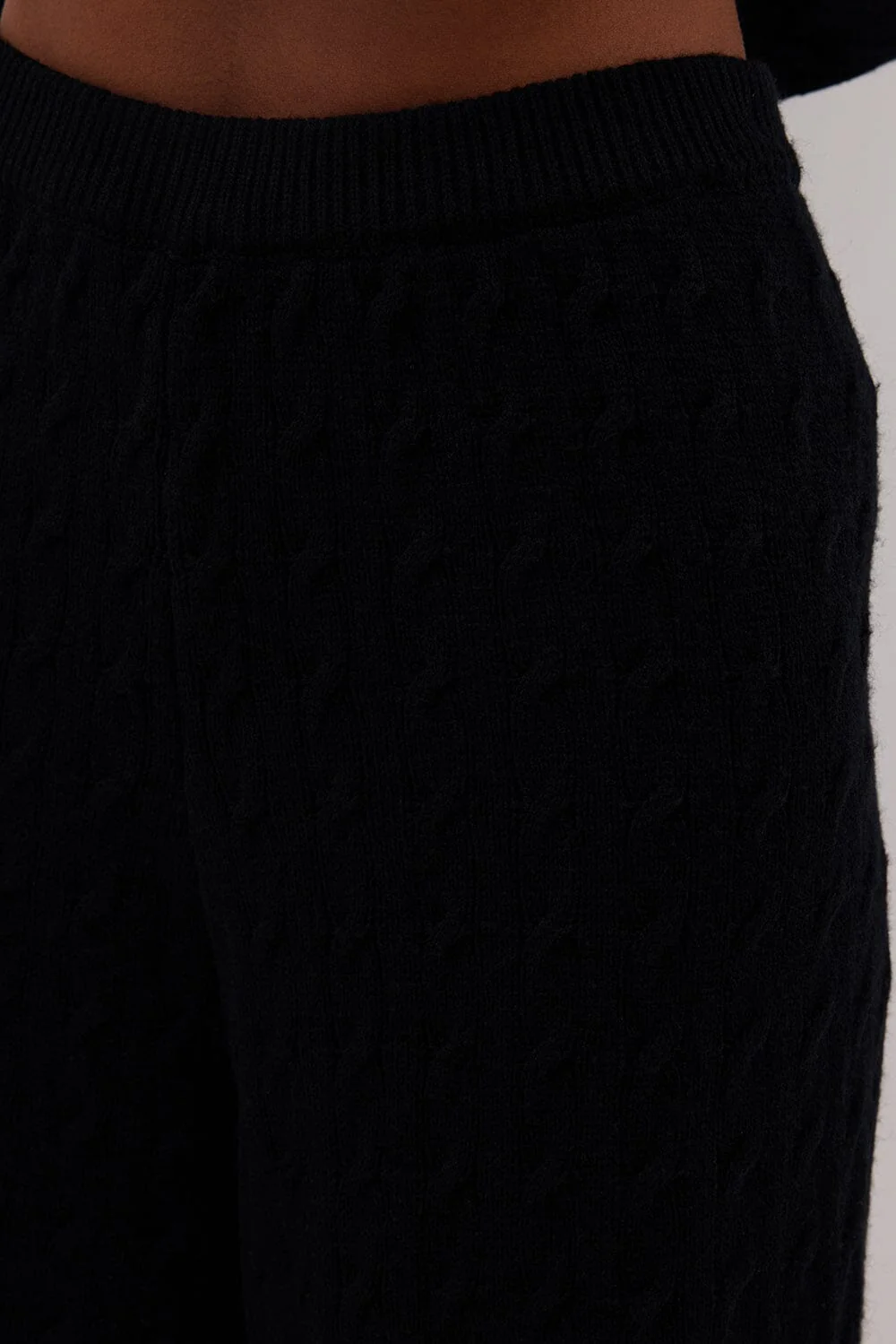 MAREN BLACK CABLE KNIT PANT - Image 5