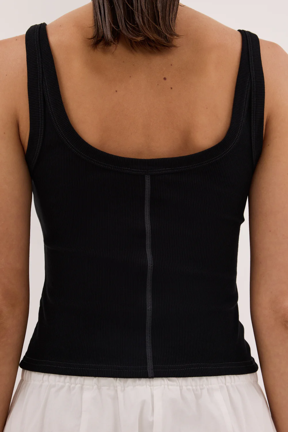 PHOEBE BLACK SCOOP NECK TANK TOP - Image 5