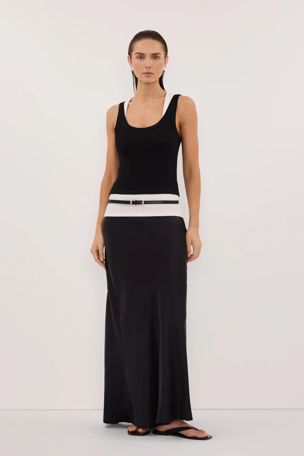 PHOEBE BLACK SCOOP NECK TANK TOP - Image 6