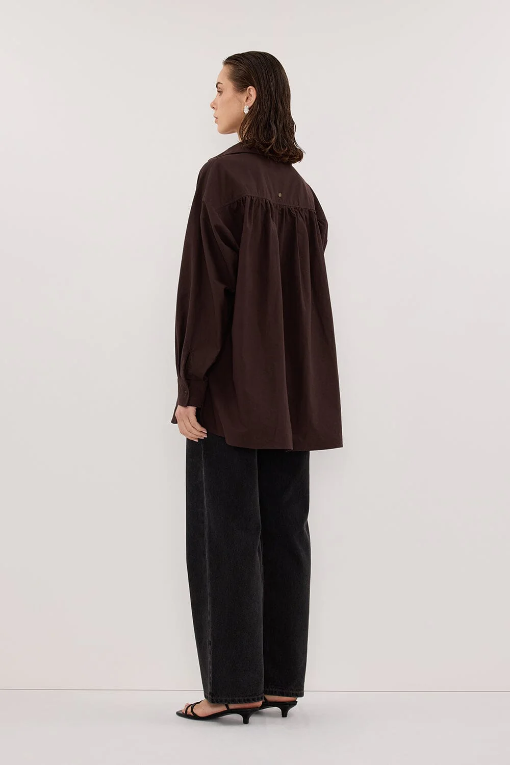 RHEA 2.0 BURNT CHOC OVERSIZED COTTON SHIRT - Image 5