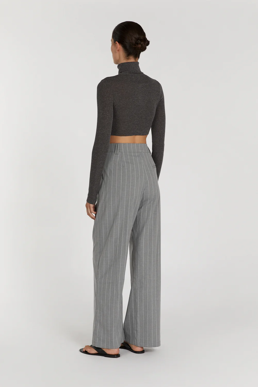 TANNER CHARCOAL KNIT CROP TOP - Image 4